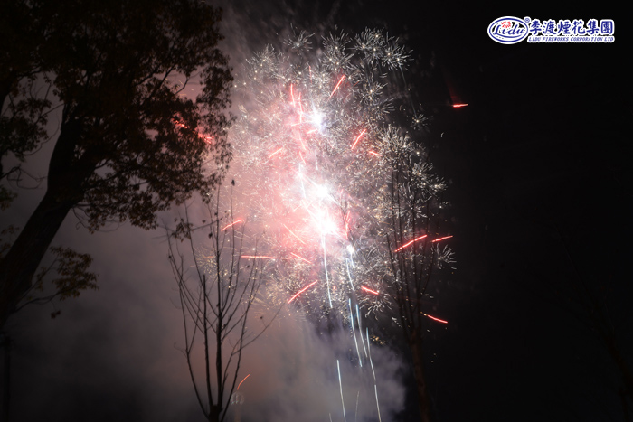 大型焰火燃放